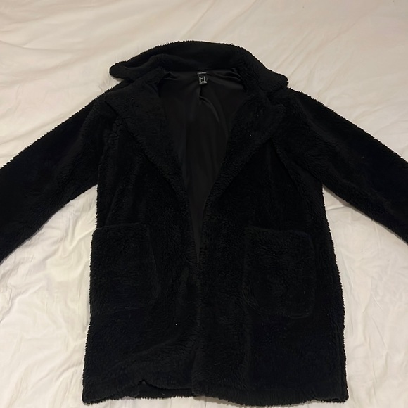 Forever 21 faux fur coat - Picture 1 of 4